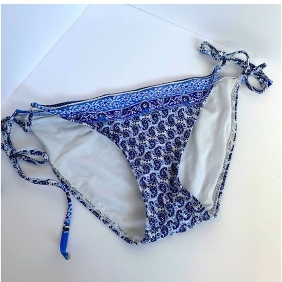 Athlete blue and white string bikini- brand new with tags size XXS - Picture 9 of 10